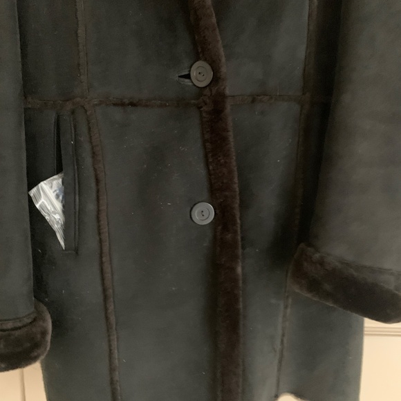 GORGEOUS- BLUE DUCK Black Shearling jacket with Brown fur trim Small worn 2 x - Picture 6 of 10